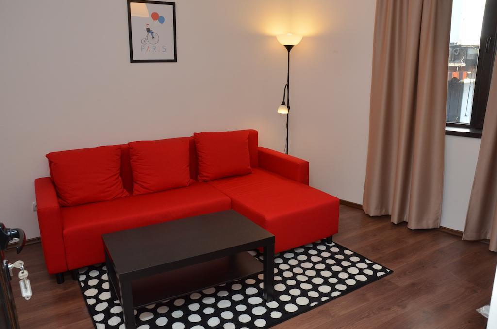 וליקו טורנובו Lion Guest House חדר תמונה