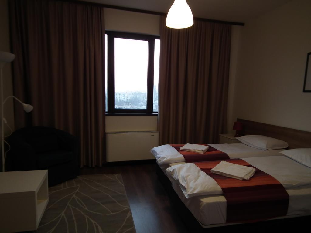 וליקו טורנובו Lion Guest House מראה חיצוני תמונה